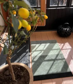 Stripe Horisontal Gulvtæppe, Grøn/Støvet/Mørk Grøn, 60x90 cm