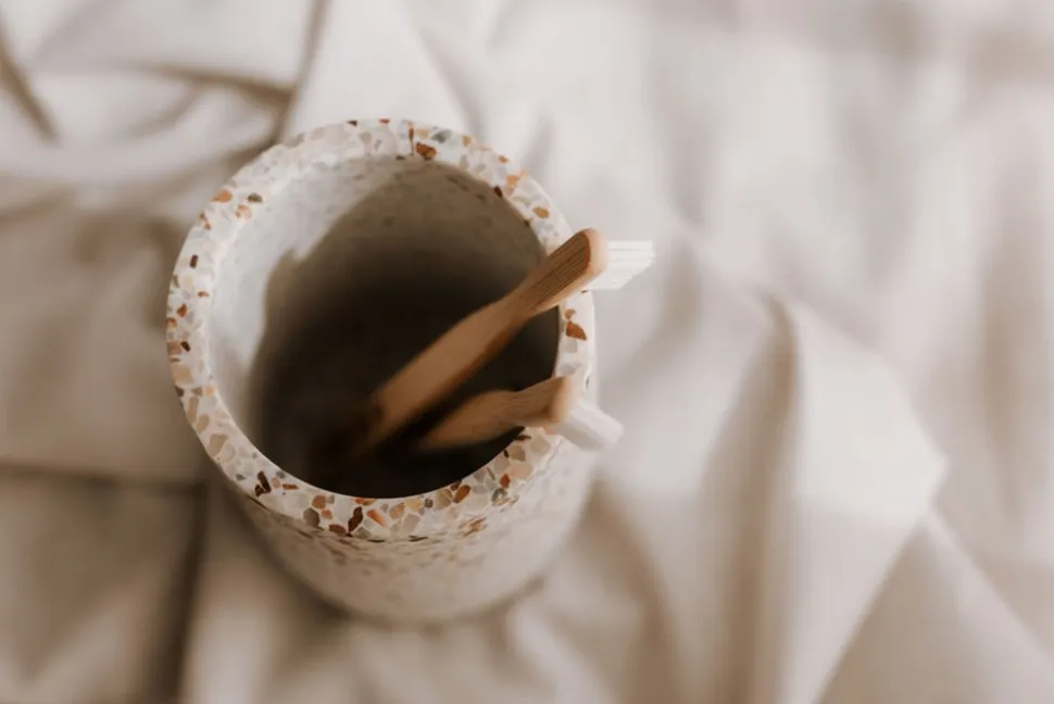 Terrazzo Tandbørsteholder, Rød/ Beige