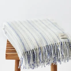 Violeta Plaid, White/Blue, 130x200 cm