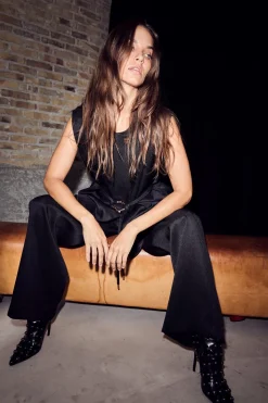 X Buckle Vest, Black, XL